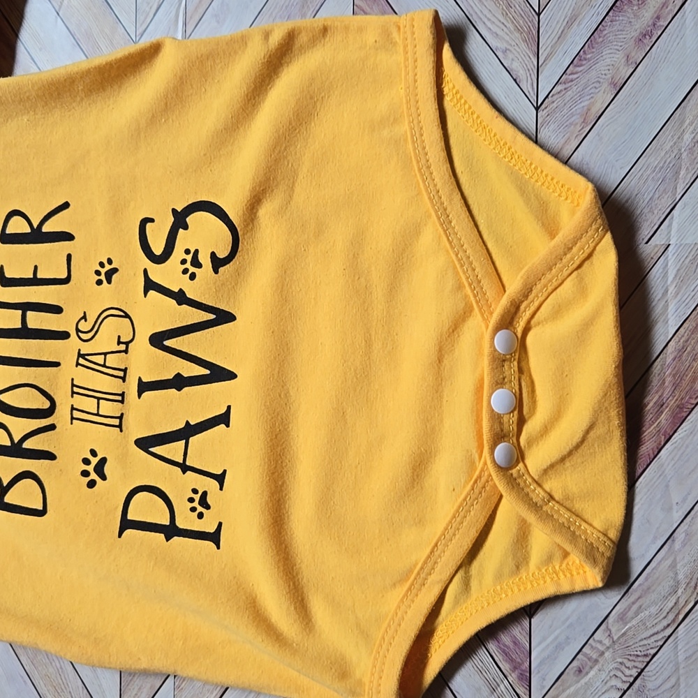 My Big Brother Has Paws Baby Onesie Funny Puppy Pet Lover Baby Shower Gift 6-9M - Picture 6 of 6